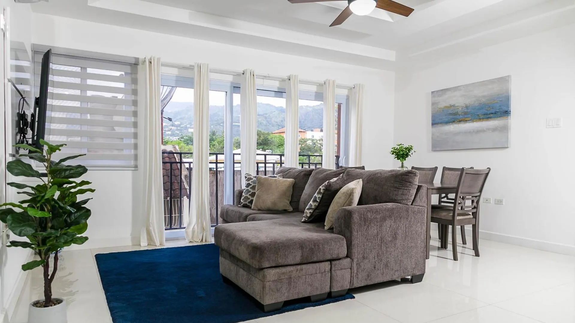 Choose To Be Happy At Twenty 2A With Pool Apartman Kingston Jamaica